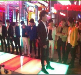 岑溪深圳夜总会伴游模特雇用(深圳KTV模特雇用)