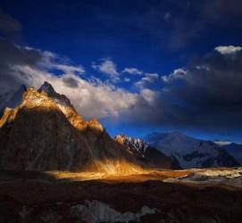 岑溪伴游中国最好的风景已经在路上(旅游一路上的风景)