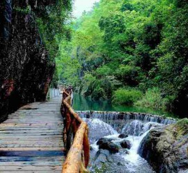 岑溪周边旅游(周边旅游景区哪里好玩)