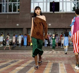 岑溪广西民族大学兼职模特李琳(2022年即将升为公办的大学)