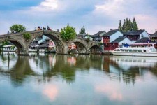 岑溪上海旅游攻略(上海旅游攻略手抄报)