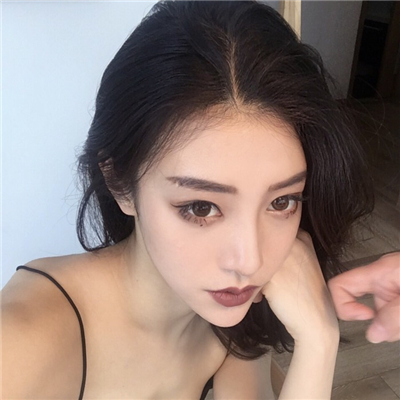 岑溪伴游女生寒莱的资料