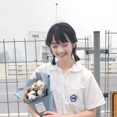岑溪伴游女生王梓涵的资料