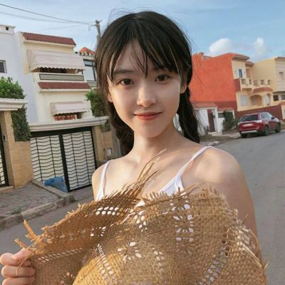 岑溪伴游女生李梓萱的资料