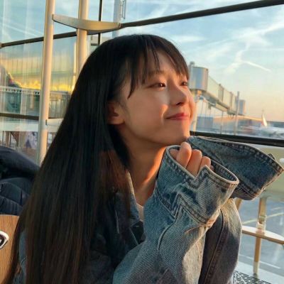 岑溪伴游女生李欣悦的资料