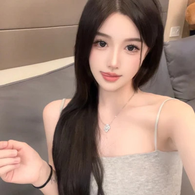 岑溪伴游女生陈梦琪的资料