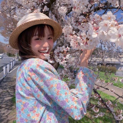 岑溪伴游女生扶婷的资料