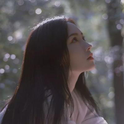 岑溪伴游女生秦鹿鸣的资料