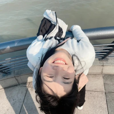岑溪伴游女生李琳洁的资料