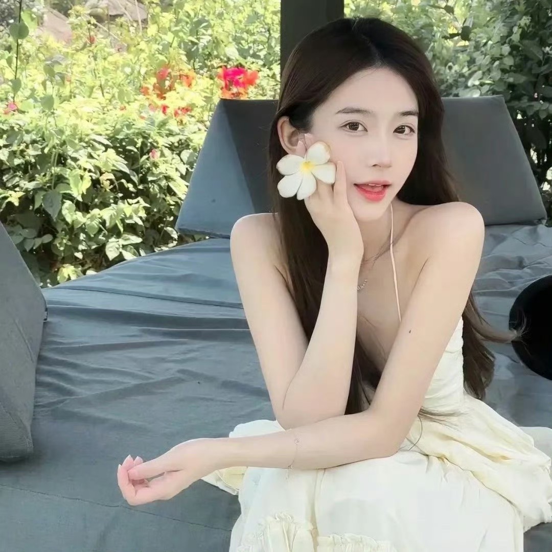 岑溪伴游女生Claire的资料