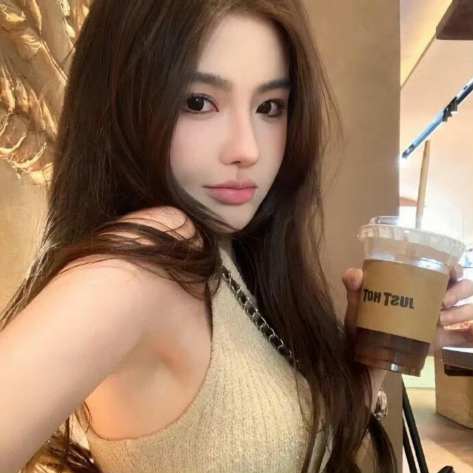 岑溪伴游女生阿丽米热·艾美尔的资料