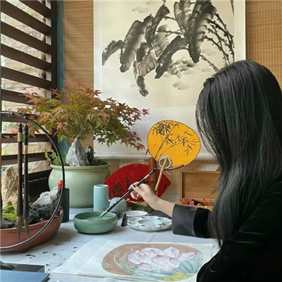 岑溪伴游女生源又菡的资料