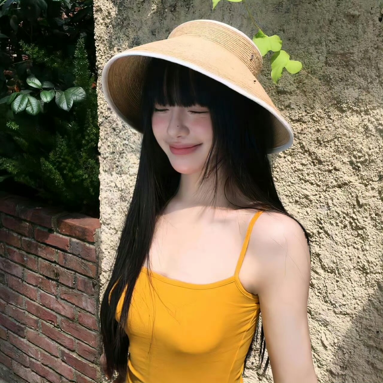 岑溪伴游女生周丹的资料