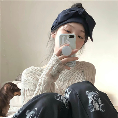 岑溪伴游女生冀其雨
