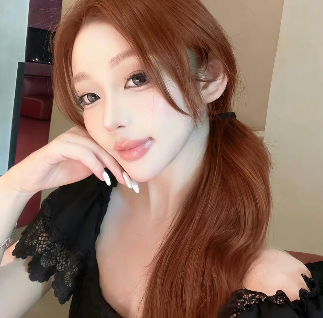 岑溪伴游女生 | Victoria LiLI的资料
