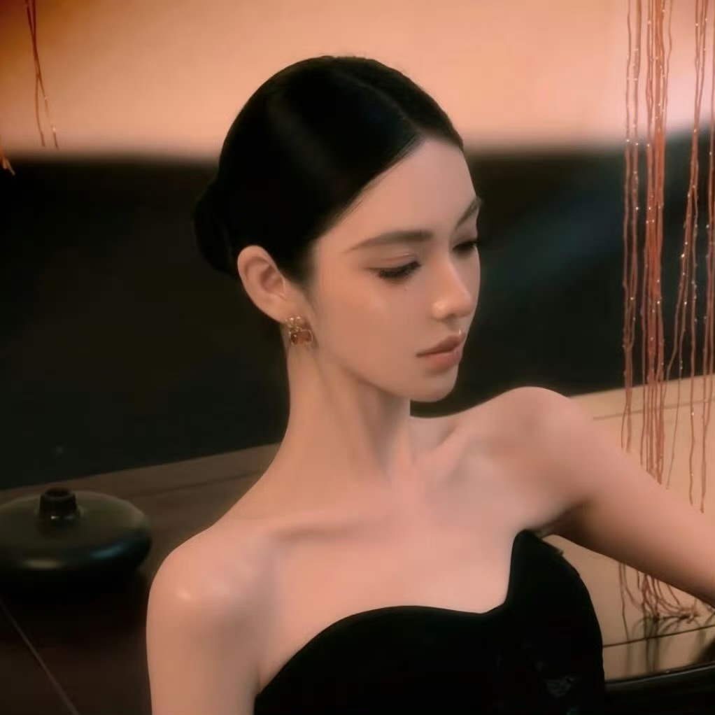 岑溪伴游女生 | Emily的资料